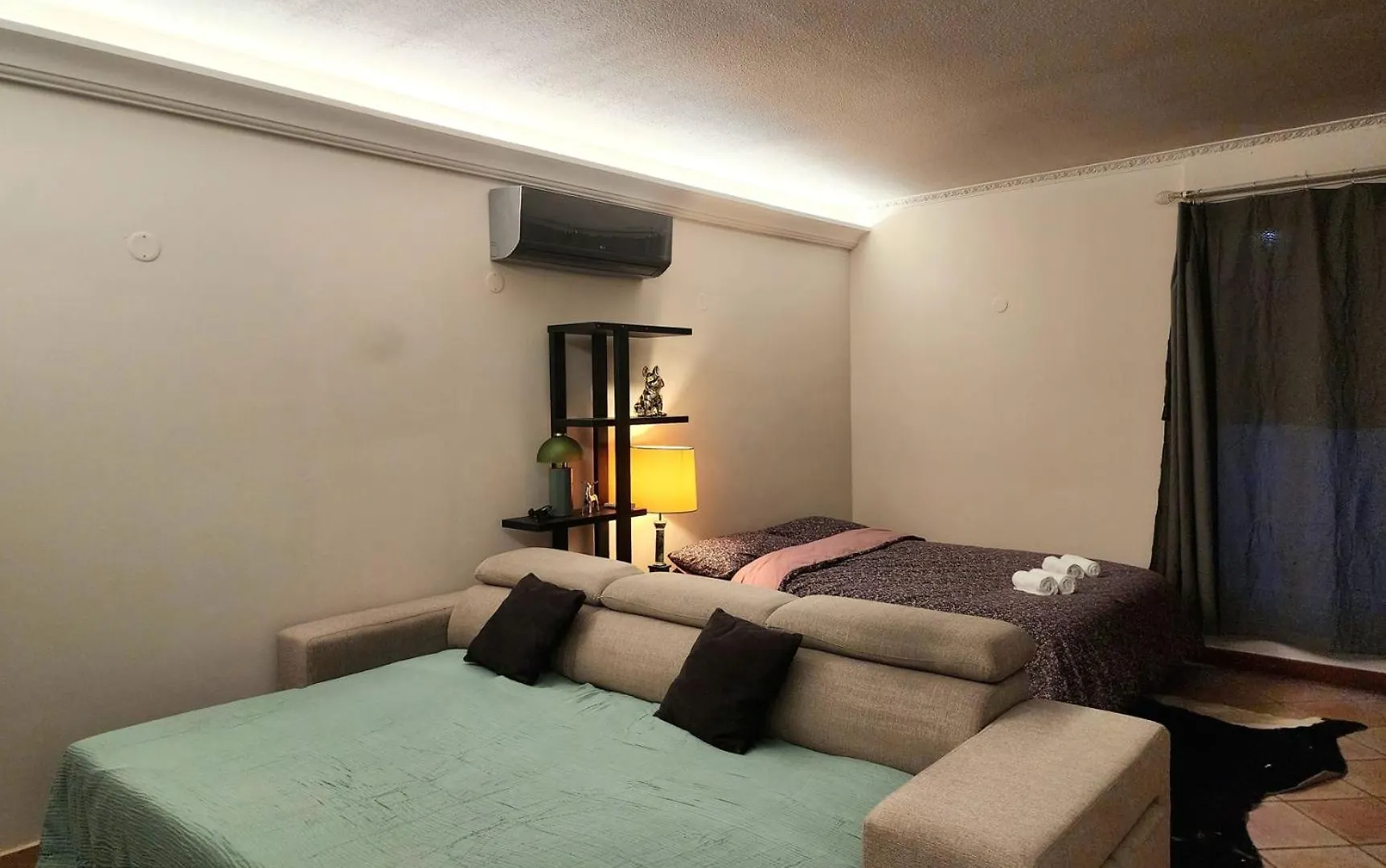 Pensjonat Private Room In Shared Apartment Tuluza