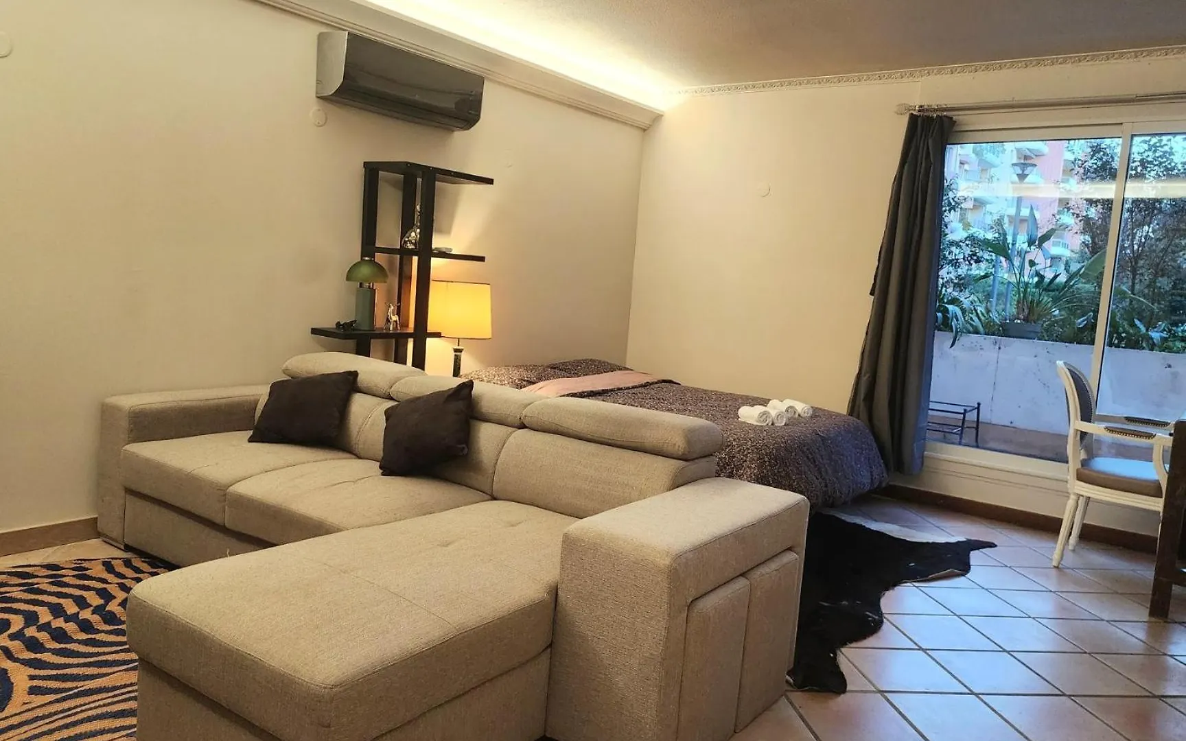 Pensjonat Private Room In Shared Apartment Tuluza